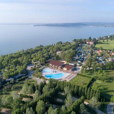 营地 皮安特勒露营地 Moniga del Garda